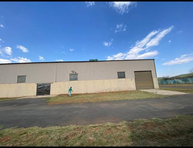 500M² WAREHOUSE TO LET IN EIKENHOF